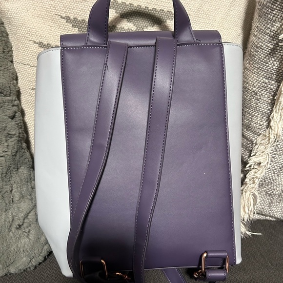 Disney - Haunted Mansion Bride Backpack - Picture 5 of 10